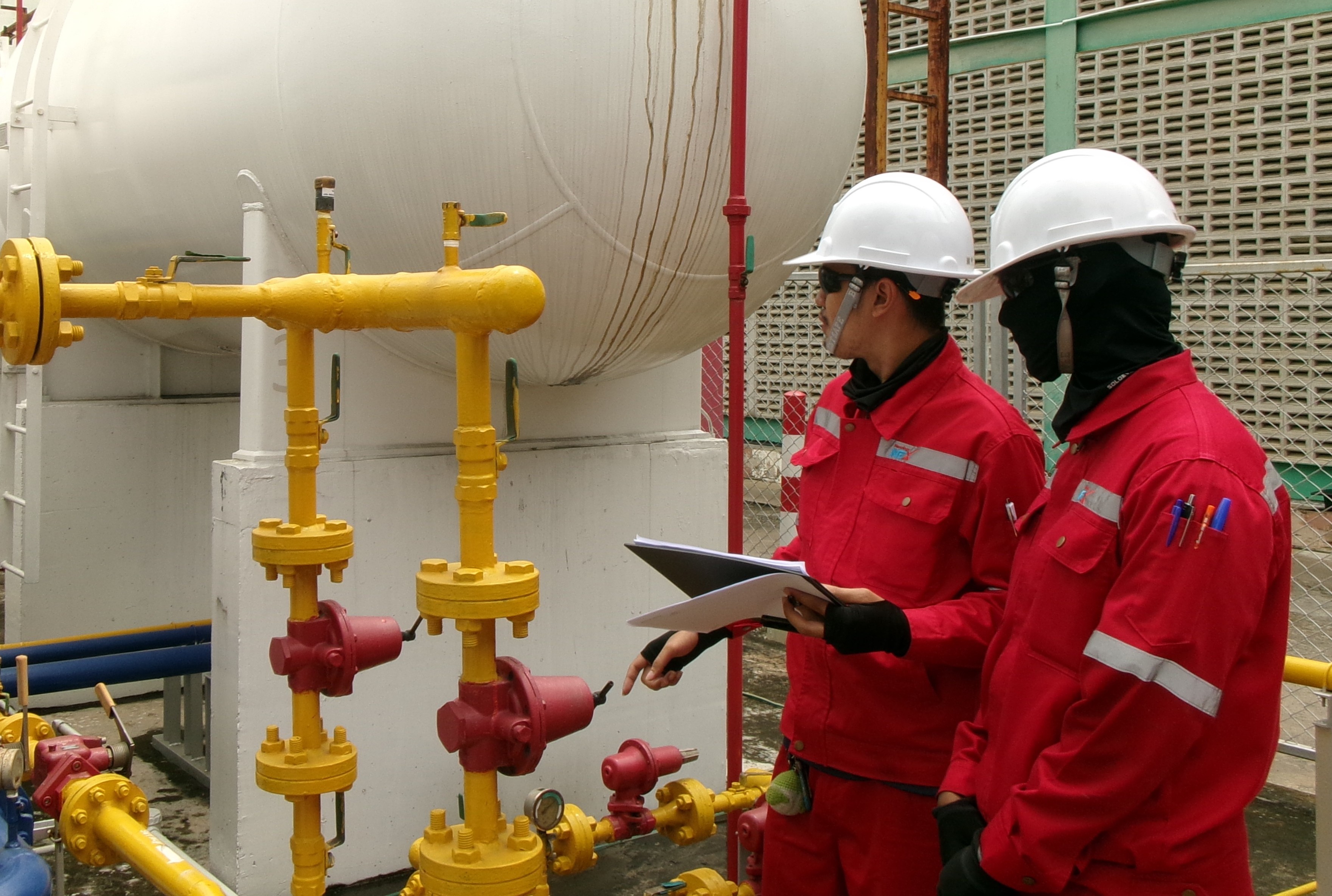 Industrial pipe inspection services